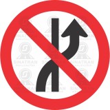    Proibido mudar de faixa ou pista de trânsito esquerda para direita 